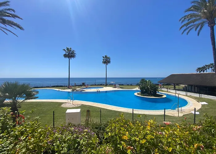 Frontline Ground Floor With Privet Garden, Mi Capricho 16 Mijas